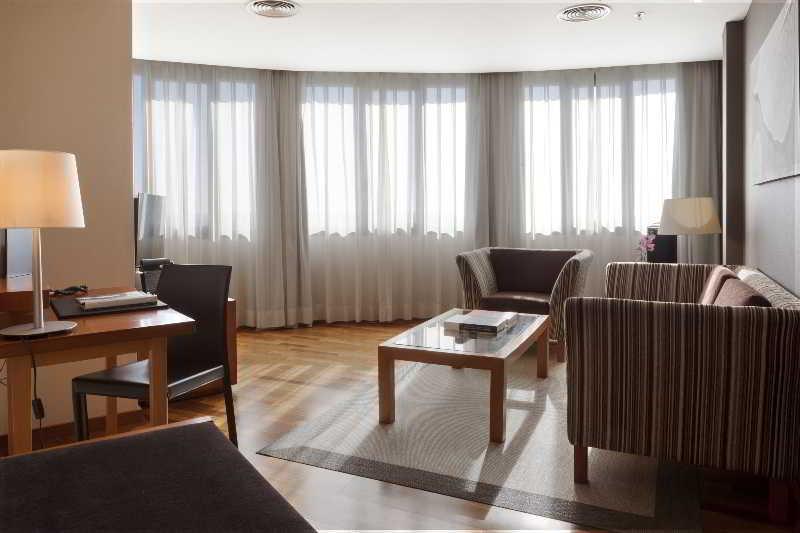 Ac Hotel Malaga Palacio By Marriott Ngoại thất bức ảnh