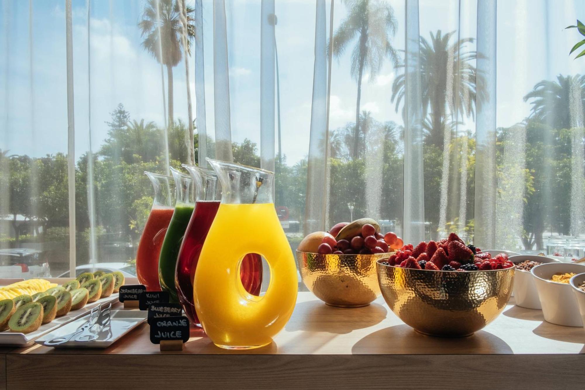 Ac Hotel Malaga Palacio By Marriott Ngoại thất bức ảnh