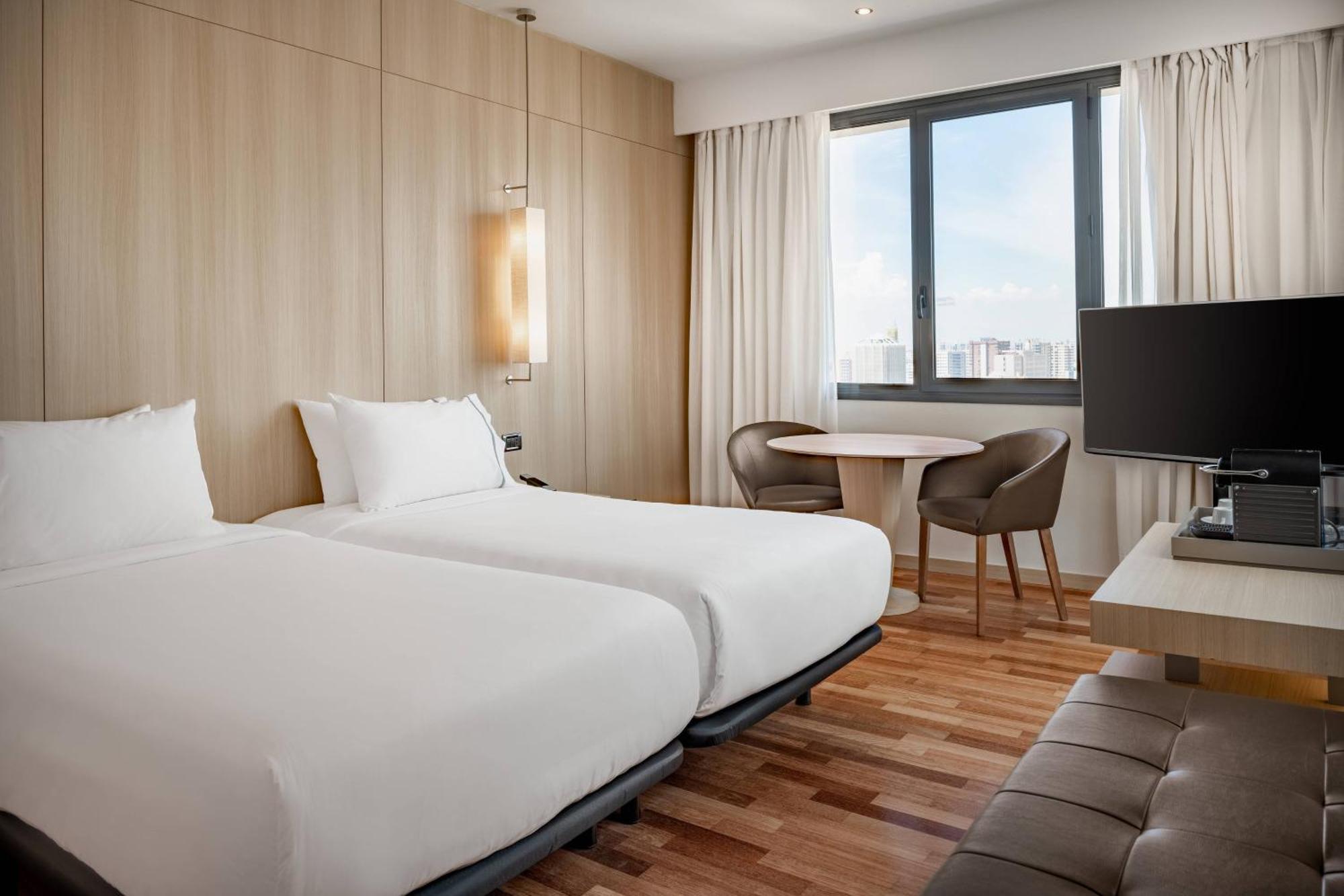 Ac Hotel Malaga Palacio By Marriott Ngoại thất bức ảnh